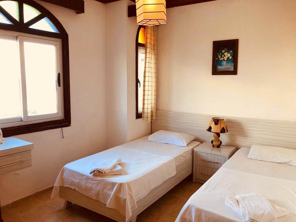Queen Aphrodite Hotel Karpasa 外观 照片